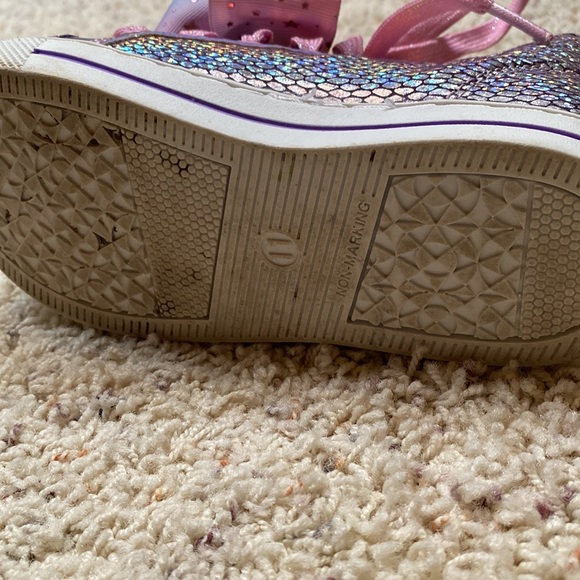 Girls toddlers size 11 Nickelodeon JoJo mermaid high top sneakers. - Picture 5 of 10